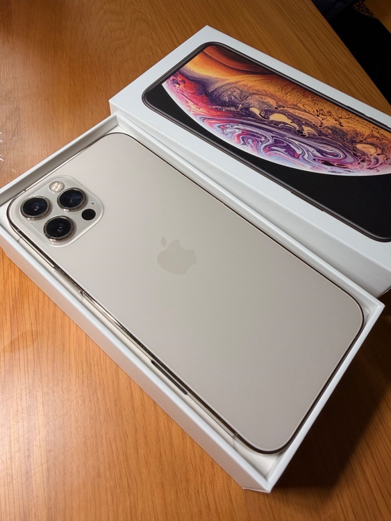 iPhone12 Pro（スマホ）の商品画像 - 査定依頼日：2026年2月1日 - 最高査定価格：36,000円