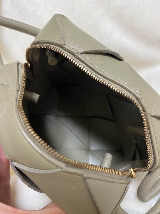 ボッテガ・ヴェネタ  （ブランドバッグ）の商品画像 - 査定依頼日：2025年10月6日 - 最高査定価格：65,000円