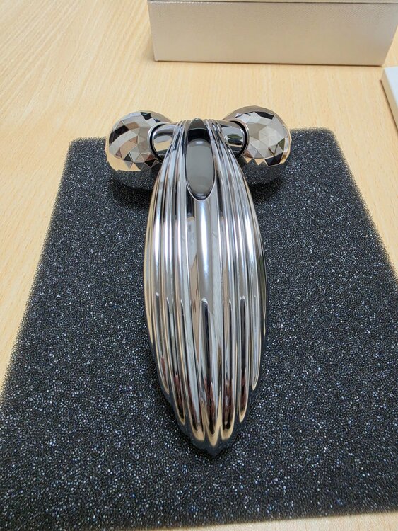 ReFa CARAT RAY（コスメ・美容・健康器具）の商品画像 - 査定依頼日：2026年6月26日 - 最高査定価格：2,000円