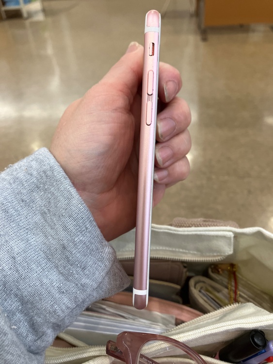 iPhone6s 64GB docomo（スマホ）の商品画像 - 査定依頼日：2026年4月7日 - 最高査定価格：3,000円