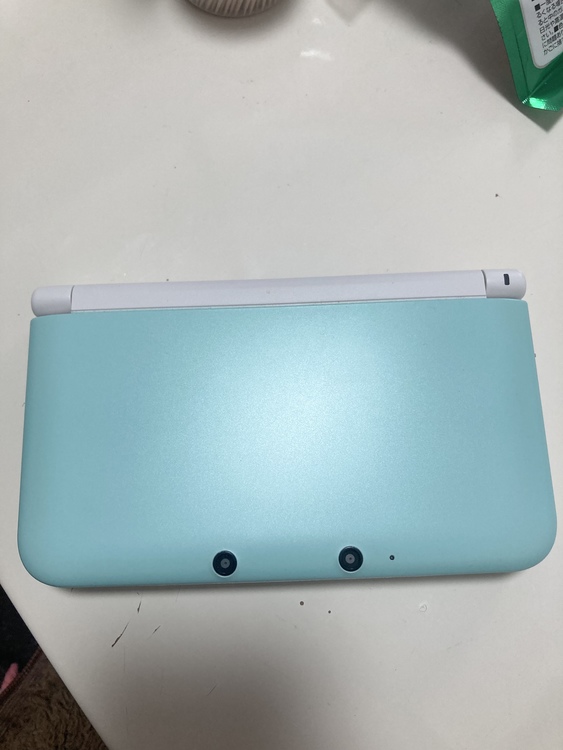 ニンテンドー3DSLL本体 ミント×ホワイト（ゲーム機本体・ゲームソフト）の商品画像 - 査定依頼日：2021年11月21日 - 最高査定価格：4,500円