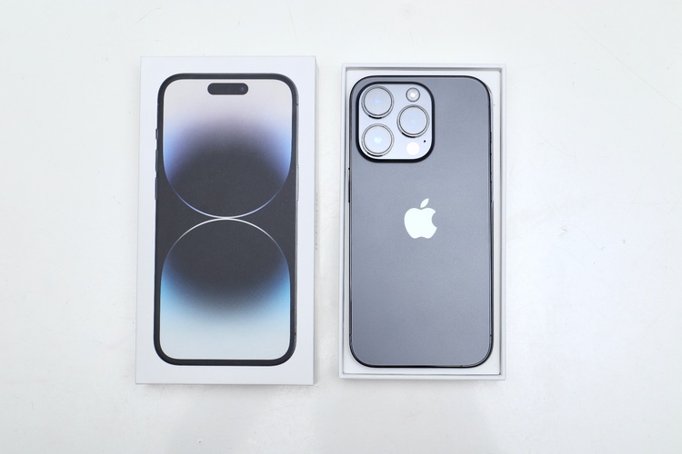 iPhone 16 Pro 256GB SIMフリー（スマホ）の商品画像 - 査定依頼日：2025年10月5日 - 最高査定価格：131,000円