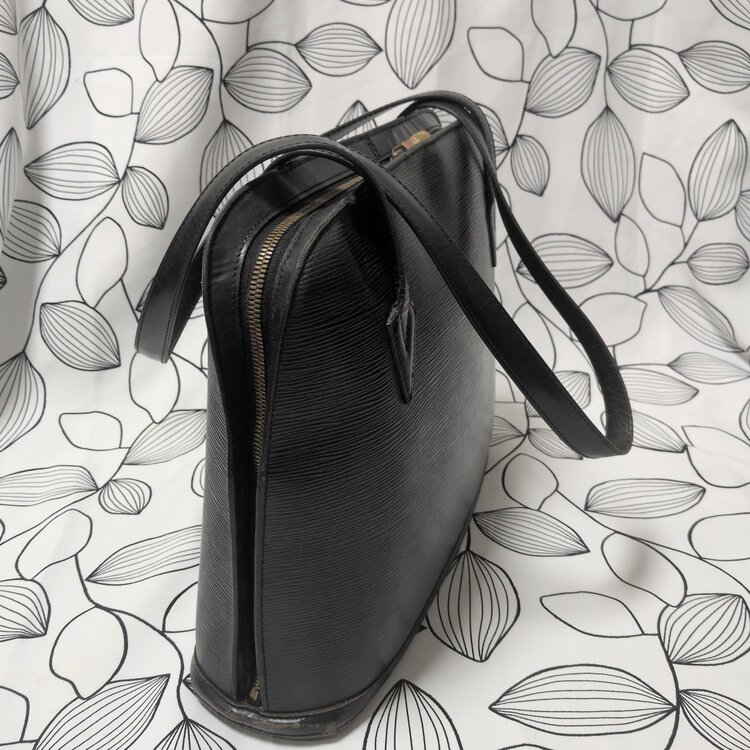 ルイヴィトン エピ （ブランドバッグ）の商品画像 - 査定依頼日：2026年1月31日 - 最高査定価格：20,000円