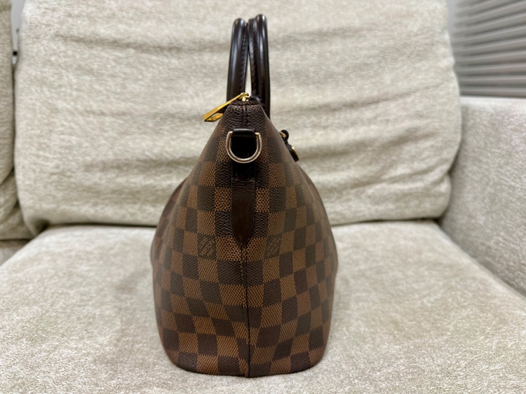 ダミエ　シエナ（ブランドバッグ）の商品画像 - 査定依頼日：2026年4月28日 - 最高査定価格：125,000円