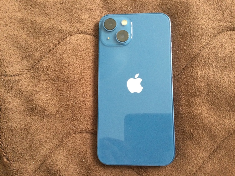 iPhone iPhone 13 256GB SIMフリー（スマホ）の商品画像 - 査定依頼日：2026年7月4日 - 最高査定価格：40,500円
