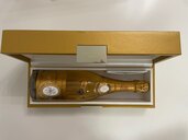 シャンパン ルイ・ロデレール （お酒）の商品画像 - 査定依頼日：2024年7月14日 - 最高査定価格：33,000円