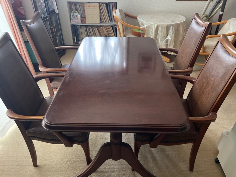 ダイニングセット（家具・寝具）の商品画像 - 査定依頼日：2025年8月10日 - 最高査定価格：5,000円