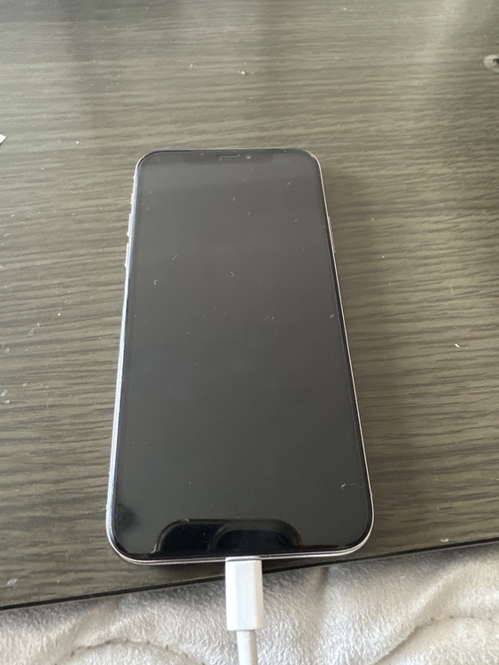 iPhoneX 64GB Softbank（スマホ）の商品画像 - 査定依頼日：2026年3月28日 - 最高査定価格：12,000円