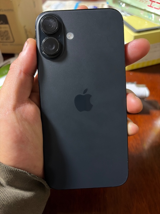 iPhone 16 Plus 128GB SIMフリー（スマホ）の商品画像 - 査定依頼日：2026年2月5日 - 最高査定価格：74,000円