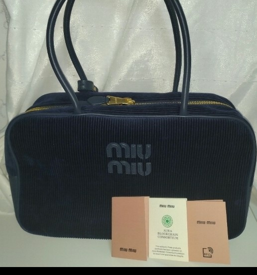 Miumiu コーデュロイ（ブランドバッグ）の商品画像 - 査定依頼日：2026年7月21日 - 最高査定価格：20,000円