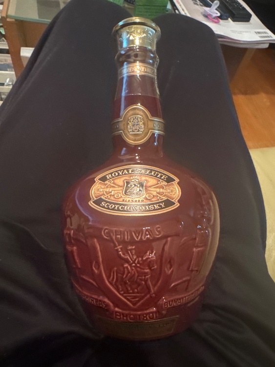 ROYAL SALUTE（お酒）の商品画像 - 査定依頼日：2026年5月28日 - 最高査定価格：5,000円
