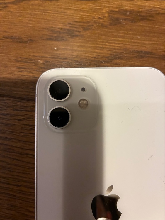 iPhone 12 128GB SIMフリー（スマホ）の商品画像 - 査定依頼日：2026年4月1日 - 最高査定価格：29,000円