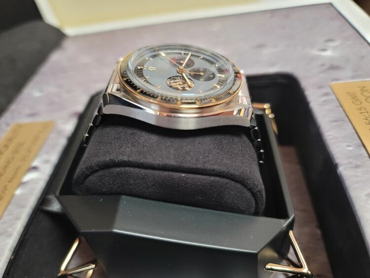 アポロ11号 50周年記﻿念 Speedmaste﻿r 記念モデ﻿ル 42 mm（高級時計）の商品画像 - 査定依頼日：2025年9月6日 - 最高査定価格：1,750,000円