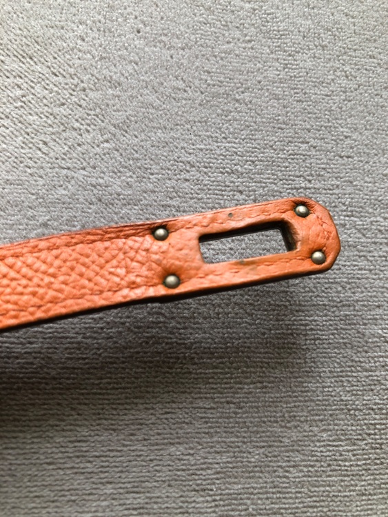 ケリーウォレット（ブランド財布・小物）の商品画像 - 査定依頼日：2025年9月10日 - 最高査定価格：100,000円