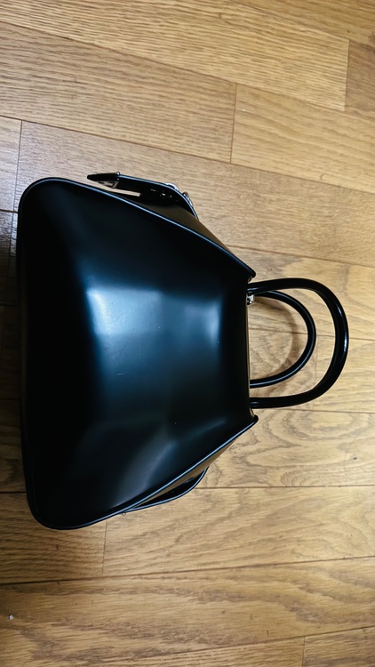 スーバーノバ　ハンドバッグ（ブランドバッグ）の商品画像 - 査定依頼日：2025年12月23日 - 最高査定価格：140,000円