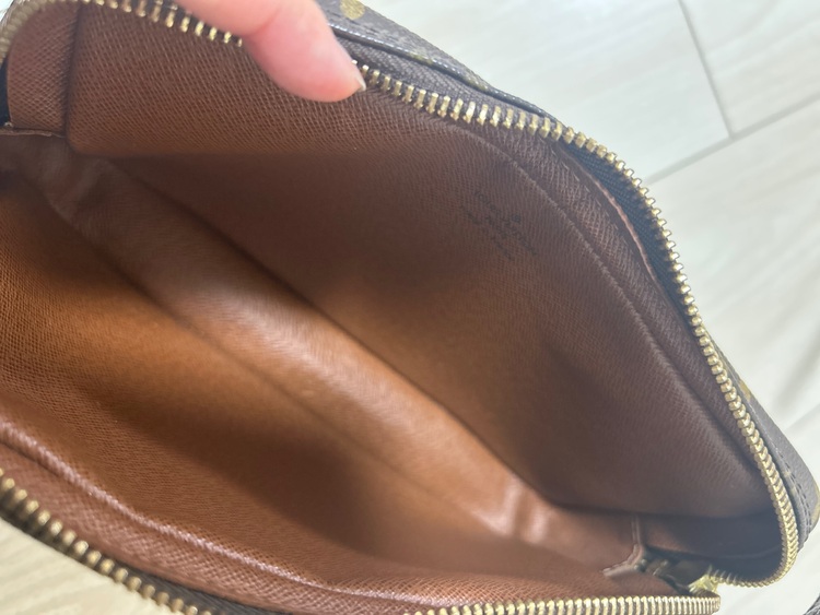 ルイヴィトン モノグラム （ブランドバッグ）の商品画像 - 査定依頼日：2025年6月29日 - 最高査定価格：30,000円