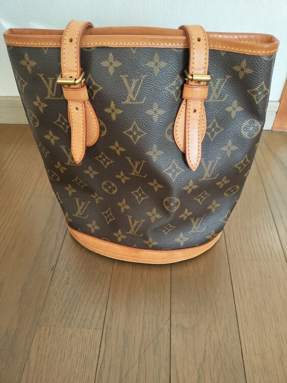 バケツタイプ（古着・ファッション）の商品画像 - 査定依頼日：2025年12月13日 - 最高査定価格：35,000円