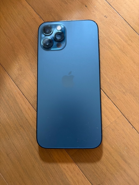 iPhone 12 Pro 128GB docomo（スマホ）の商品画像 - 査定依頼日：2026年2月16日 - 最高査定価格：28,000円