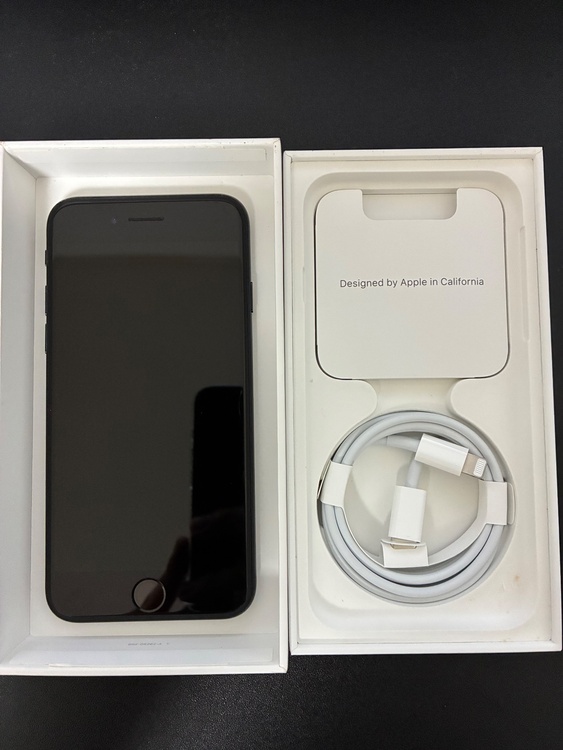 iPhone iPhone SE (第 3 世代) 128GB SIMフリー（スマホ）の商品画像 - 査定依頼日：2026年8月7日 - 最高査定価格：22,500円