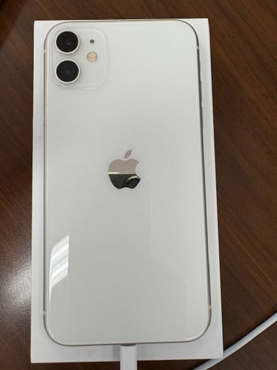 iphone11 型番MWM82J/A  256GB（スマホ）の商品画像 - 査定依頼日：2025年8月13日 - 最高査定価格：27,000円