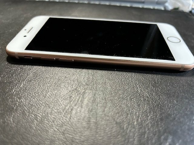 iPhone8 64GB docomo（スマホ）の商品画像 - 査定依頼日：2026年4月15日 - 最高査定価格：7,000円