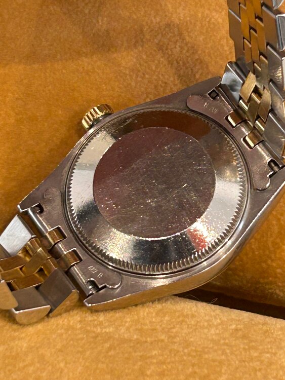 ロレックス デイトジャスト 6827（高級時計）の商品画像 - 査定依頼日：2025年3月5日 - 最高査定価格：810,000円