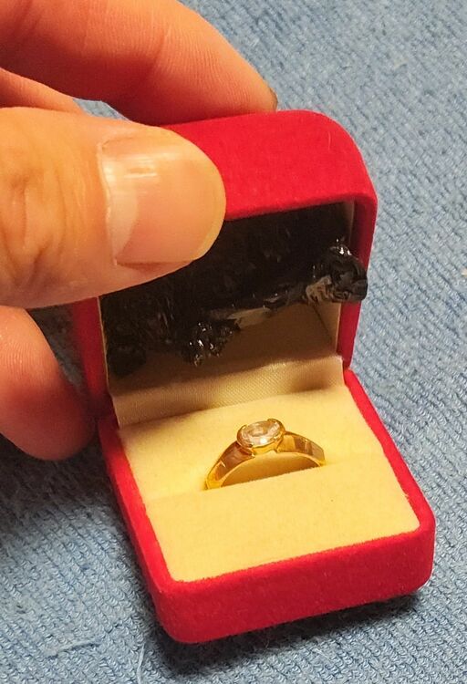 サファイヤと18金指輪（金・貴金属）の商品画像 - 査定依頼日：2025年10月28日 - 最高査定価格：60,000円