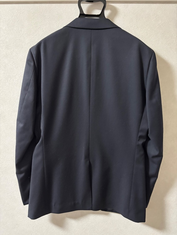 スーツ（古着・ファッション）の商品画像 - 査定依頼日：2026年5月1日 - 最高査定価格：100,000円