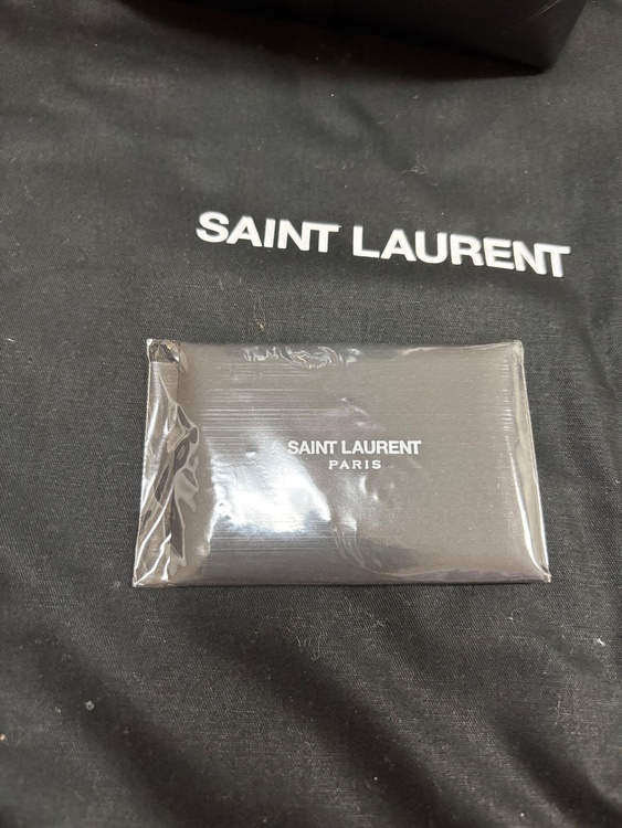 SAINT LAURENT「Le37」バケットバッグバケツ（ブランドバッグ）の商品画像 - 査定依頼日：2026年7月7日 - 最高査定価格：150,000円