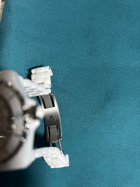 シャネル J12 H162（高級時計）の商品画像 - 査定依頼日：2025年3月23日 - 最高査定価格：400,000円