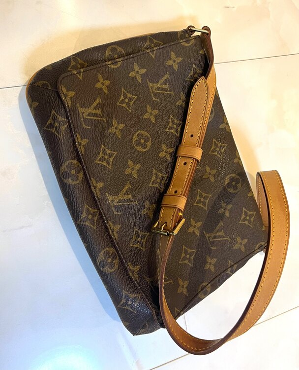 LOUIS VUITTON ミュゼット・タンゴショート（ブランドバッグ）の商品画像 - 査定依頼日：2025年2月28日 - 最高査定価格：70,000円