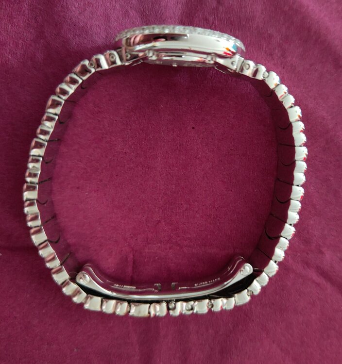 カルティエ ベニュワール （高級時計）の商品画像 - 査定依頼日：2026年1月22日 - 最高査定価格：2,000,000円