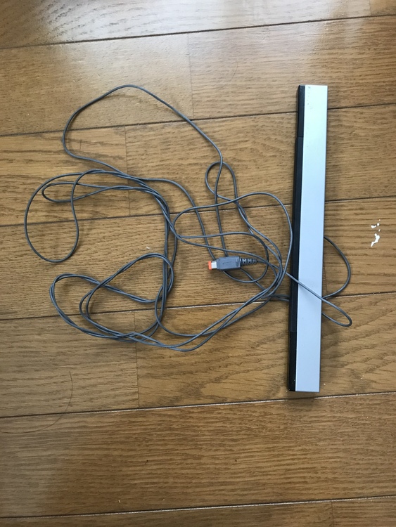 Wii本体、Wiiボード、コード一式、リモコン、ヌンチャク、ソフト（ゲーム機本体・ゲームソフト）の商品画像 - 査定依頼日：2020年5月31日 - 最高査定価格：1,100円