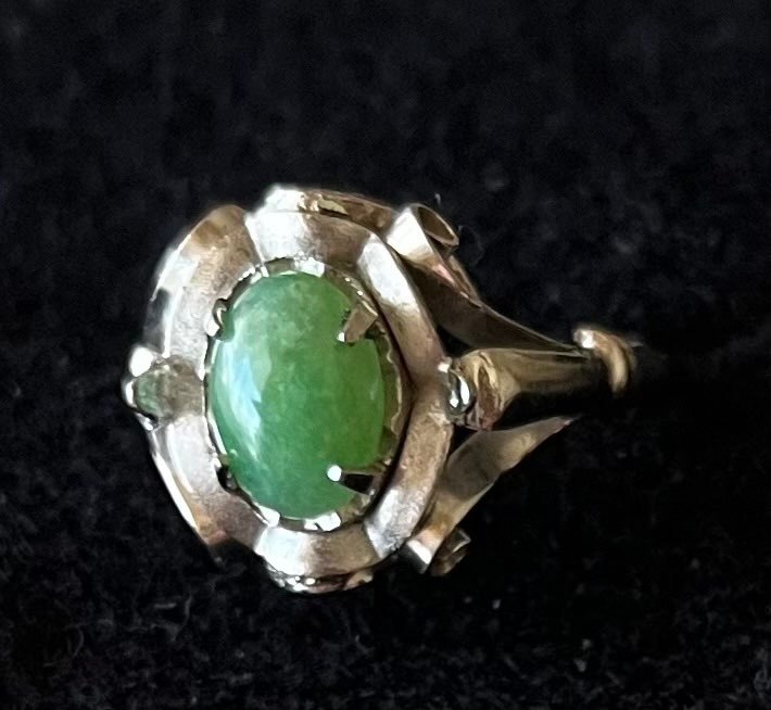 翡翠 指輪（宝石）の商品画像 - 査定依頼日：2023年9月29日 - 最高査定価格：1,000円