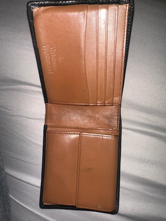 ヴィヴィアン（ブランド財布・小物）の商品画像 - 査定依頼日：2025年4月12日 - 最高査定価格：500円