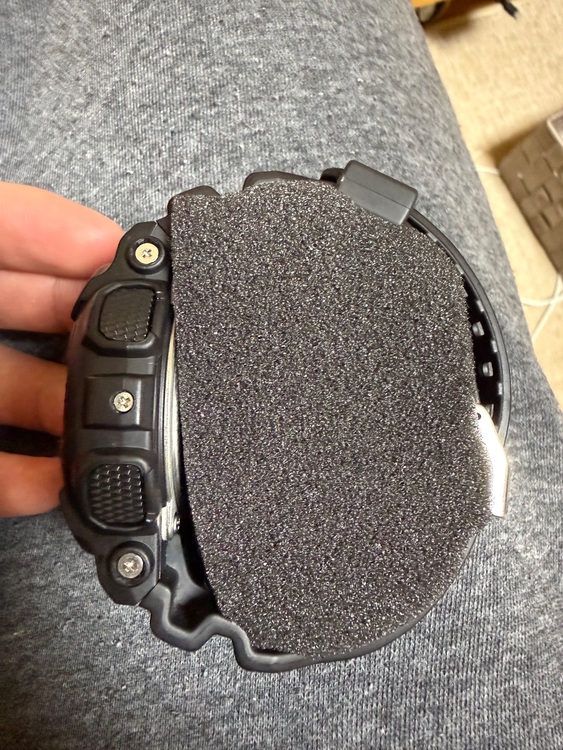 G-SHOCK その他 GA-100Cb（高級時計）の商品画像 - 査定依頼日：2025年12月3日 - 最高査定価格：500円