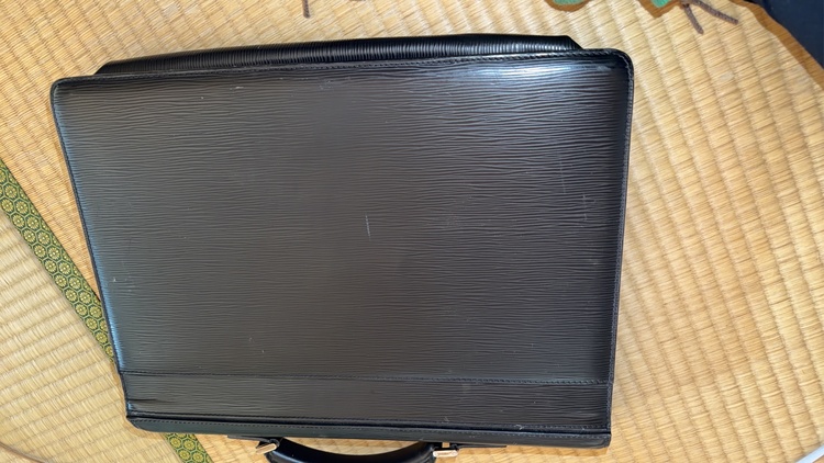 紳士用カバン（ブランドバッグ）の商品画像 - 査定依頼日：2026年1月5日 - 最高査定価格：42,000円