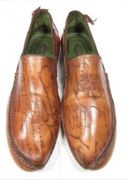 ベルルッティ　カリグラフィー　メンズシューズ　サイズ8 1/2（古着・ファッション）の商品画像 - 査定依頼日：2025年1月21日 - 最高査定価格：5,000円