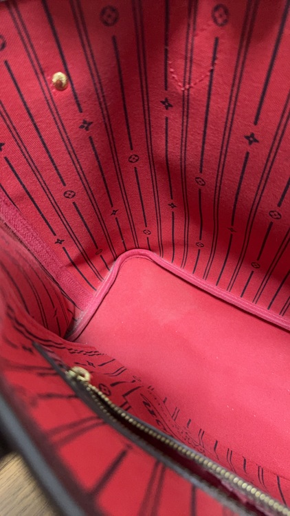 ネヴァーフルMM（ブランドバッグ）の商品画像 - 査定依頼日：2025年6月22日 - 最高査定価格：100,000円