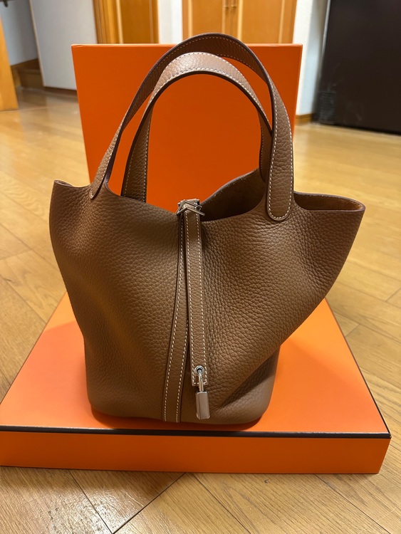 ピコタンロック　22 ゴールド　シルバー金具（ブランドバッグ）の商品画像 - 査定依頼日：2025年6月20日 - 最高査定価格：580,000円