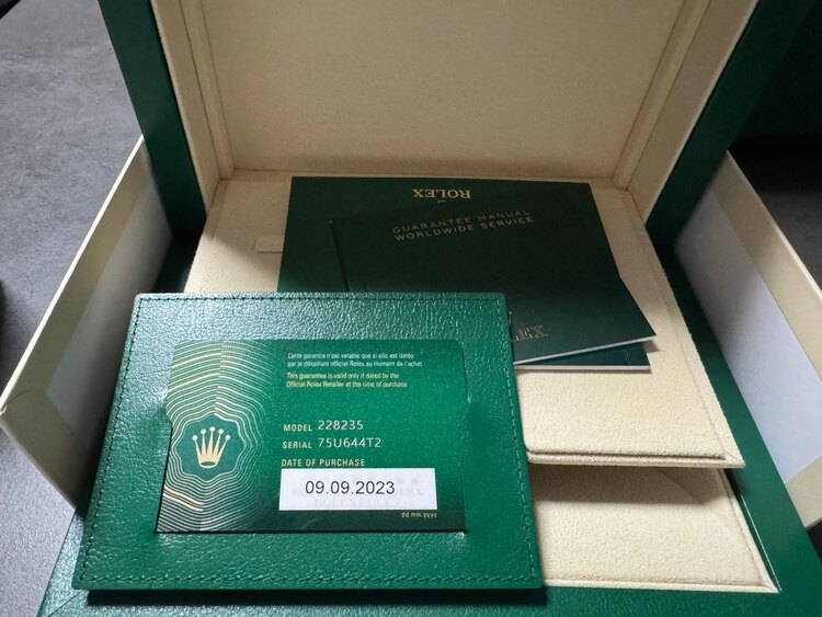 ロレックス デイデイト 22823（高級時計）の商品画像 - 査定依頼日：2025年5月31日 - 最高査定価格：7,800,000円