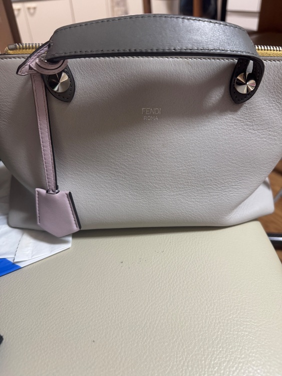 カバン（ブランドバッグ）の商品画像 - 査定依頼日：2025年10月19日 - 最高査定価格：65,000円