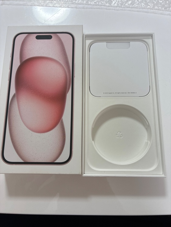 iPhone 15 Plus 128GB Softbank（スマホ）の商品画像 - 査定依頼日：2026年4月20日 - 最高査定価格：61,000円