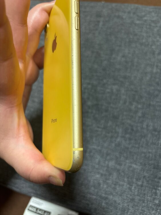 iPhone XR（スマホ）の商品画像 - 査定依頼日：2025年3月21日 - 最高査定価格：4,000円