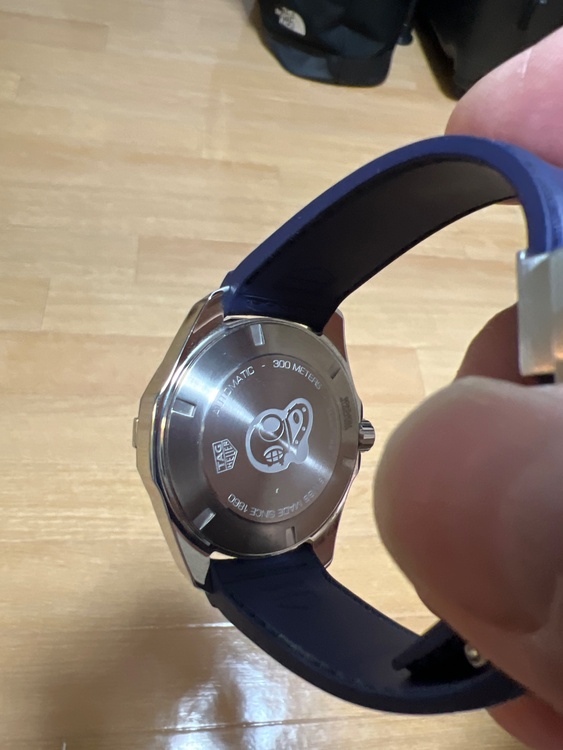 タグホイヤー アクアレーサー （高級時計）の商品画像 - 査定依頼日：2026年4月11日 - 最高査定価格：200,000円