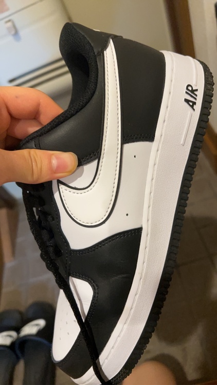 ナイキエアフォース1’07（古着・ファッション）の商品画像 - 査定依頼日：2026年4月14日 - 最高査定価格：4,000円