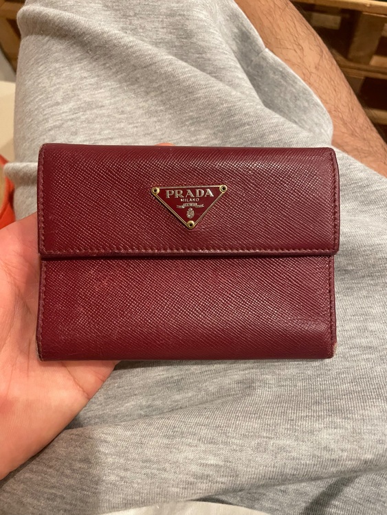 プラダ  （ブランドバッグ）の商品画像 - 査定依頼日：2025年8月27日 - 最高査定価格：1,500円