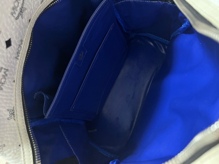 リュック（ブランドバッグ）の商品画像 - 査定依頼日：2026年4月5日 - 最高査定価格：15,000円