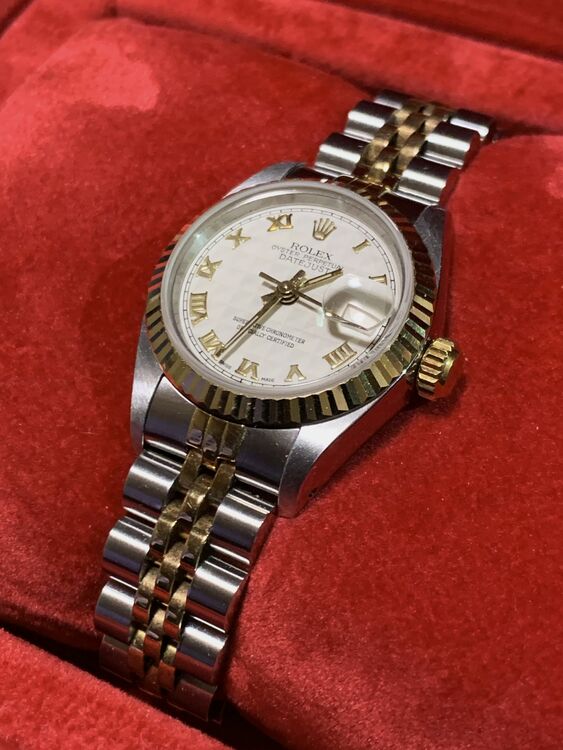 デイトジャスト（レディース）ゴールドコンビ　69173（高級時計）の商品画像 - 査定依頼日：2025年10月29日 - 最高査定価格：820,000円