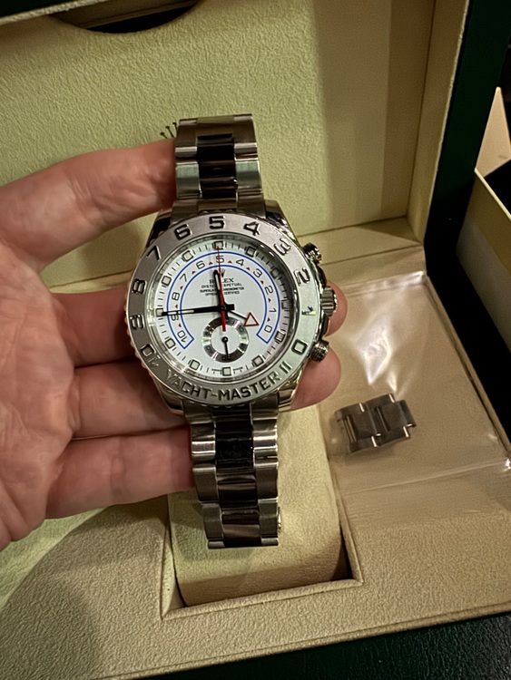 ロレックス ヨットマスター 11668（高級時計）の商品画像 - 査定依頼日：2025年8月22日 - 最高査定価格：4,050,000円